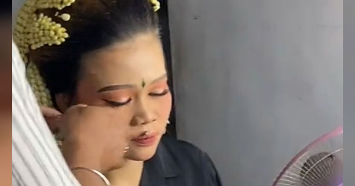 Curhat Make Up Artist Dikerubungi Lalat Saat Rias Pengantin