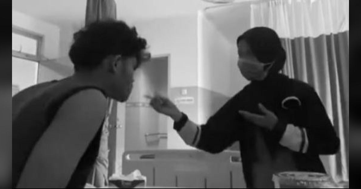 Viral Momen Haru Anak Rantau Disuapi Ibu Tak Dikenal Saat Dirawat Sendirian di Rumah Sakit