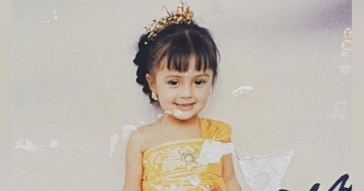 Dulu Langganan Bully, Bocah Berbaju Adat Bali Ini Sekarang Jadi Artis Terkenal, Bisa Tebak?