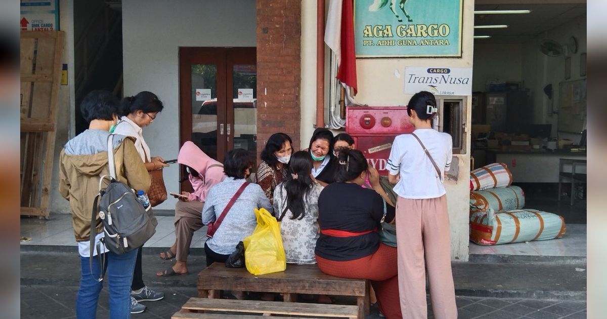 Tangis Haru Keluarga Sambut Kedatangan Jenazah Taruna STIP Korban Penganiayaan Senior