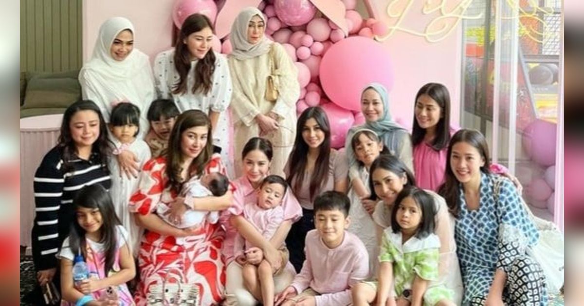 8 Potret Raffi Nagita Gelar Akikah Baby Lily, Kecantikan Sang Bayi Tak Lagi Ditutupi, Bak Boneka Hidup