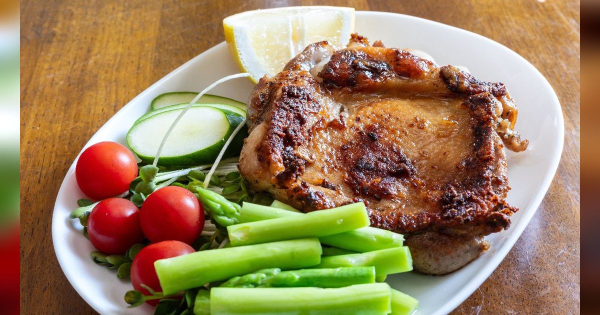 Rahasia Marinasi Steak Dada Ayam Ala Restoran, Bikin Sendiri di Rumah