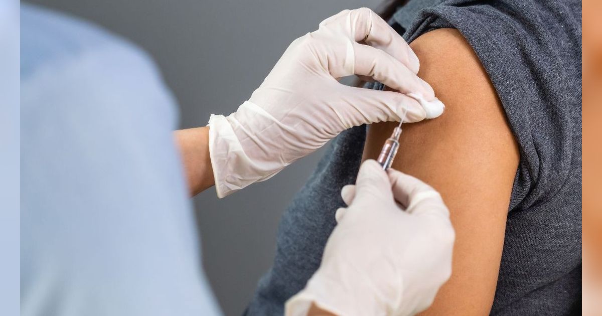 Vaksin AstraZeneca Disebut Picu Kasus TTS, Begini Hasil Kajian BPOM