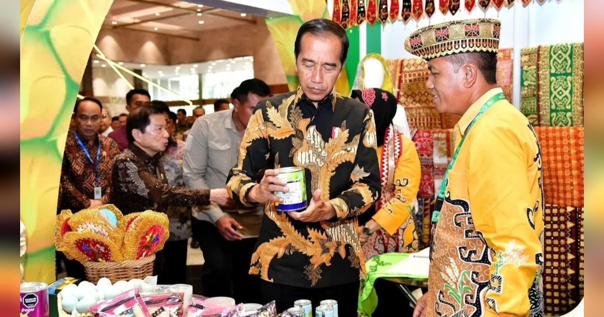 Jokowi soal Pabrik Sepatu Bata Tutup: Mungkin Kalah Saing dengan Barang Baru