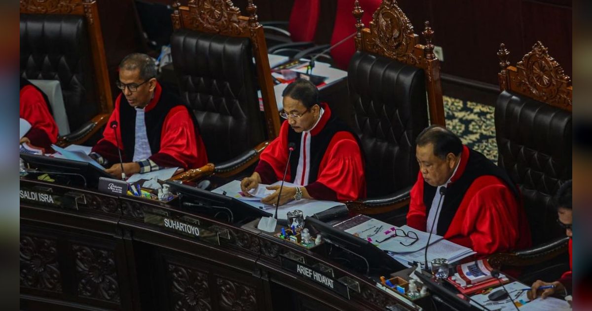 Sengketa Pileg 2024, Hakim MK Cecar Ketua KPU soal Pelanggaran Etik KPPS