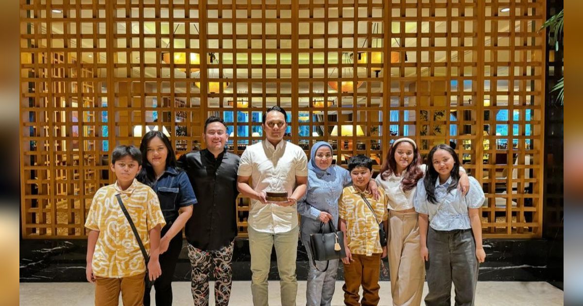 6 Potret Ultah Fadel Islami, Kehadiran Nassar untuk Pertama Kalinya Tuai Sorotan