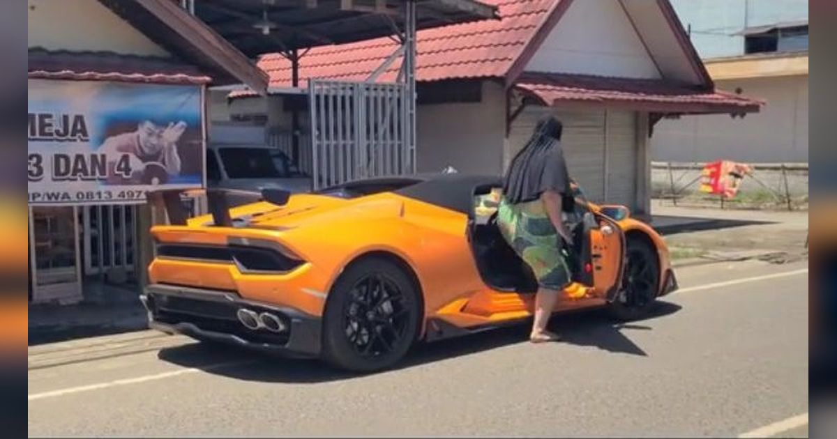 Viral Wanita Berdaster Naik Lamborghini di Kalsel, Ini Sosoknya yang Bukan Orang Sembarangan