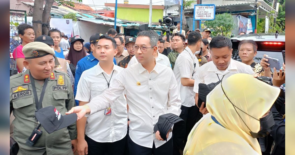 Heru Budi Mulai Tertibkan Juru Parkir Liar di Minimarket