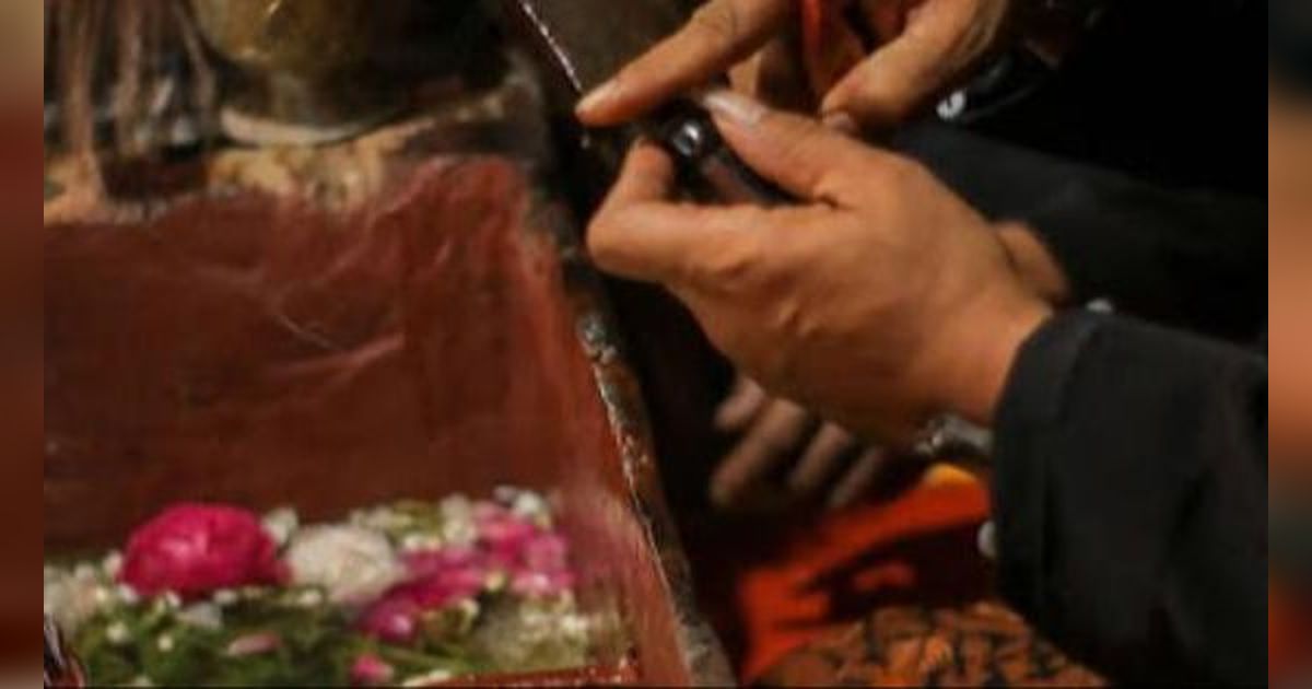Tiga Tahun Suami Hilang, Istri Kaget Ketemu Sedang Mengais Sampah, Rupanya Kena Pelet Wanita Indonesia Ingin Jadi Warga Malaysia