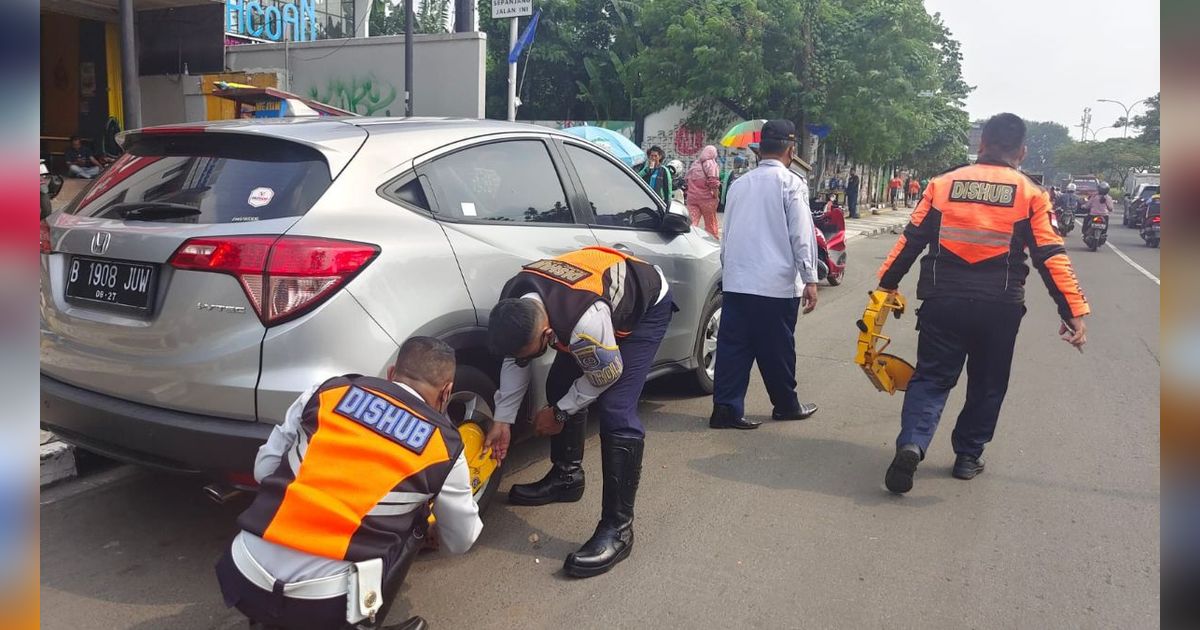 Bikin Resah Masyarakat, Juru Parkir Liar di Minimarket Jakarta yang Ditertibkan Bakal Diberi Pekerjaan