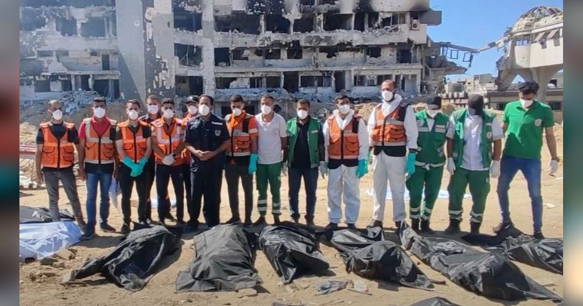 Puluhan Jasad Korban Kekejaman Israel Ditemukan di RS Gaza, Tenaga Medis Sampai Anak-Anak Dikubur Massal dengan Tangan Diborgol