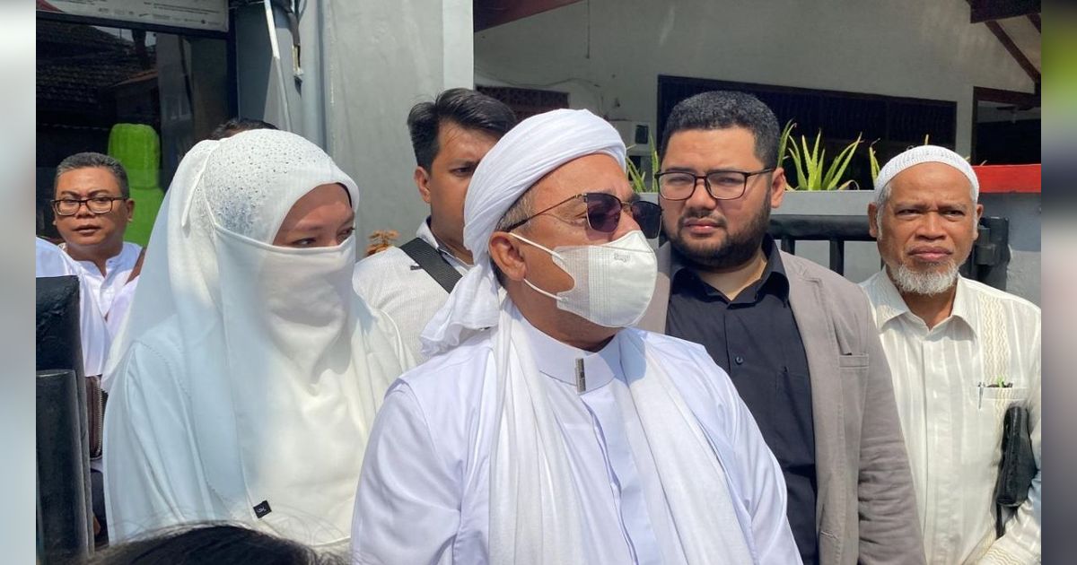 Habib Rizieq Shihab Bebas Murni, Begini Penampilannya