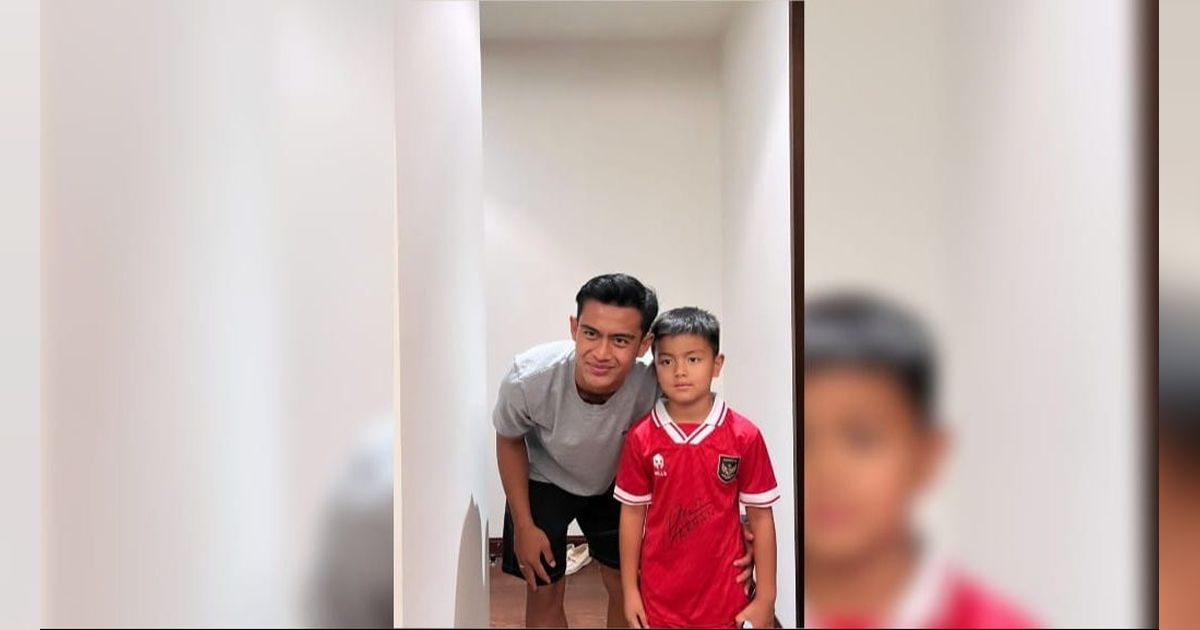 Magika Anak Nia Ramadhani Pamer Casing HP Gambar Pratama Arhan, Ngaku Senang Banget Bertemu Idola