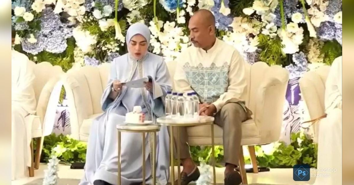 Potret Aisyahrani Gelar Pengajian Sebelum Berangkat Ibadah Haji Bersama Suami, Dekorasi Mewah & Acara Penuh Haru