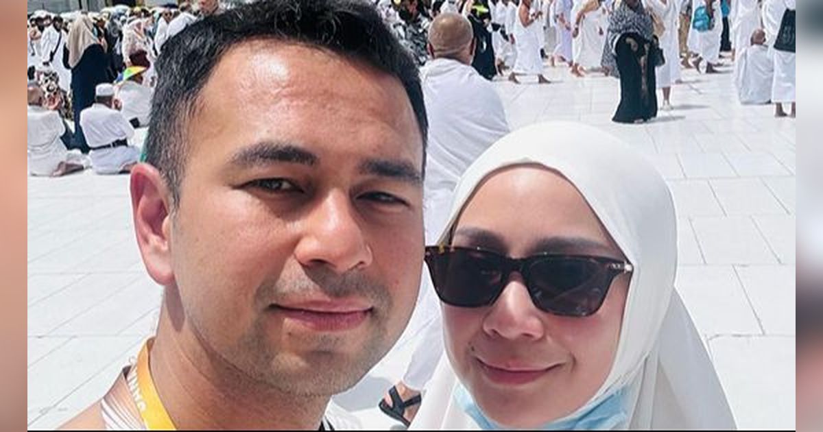 Momen Nagita Slavina Tawaf di Depan Ka'bah, Banjir Air Mata