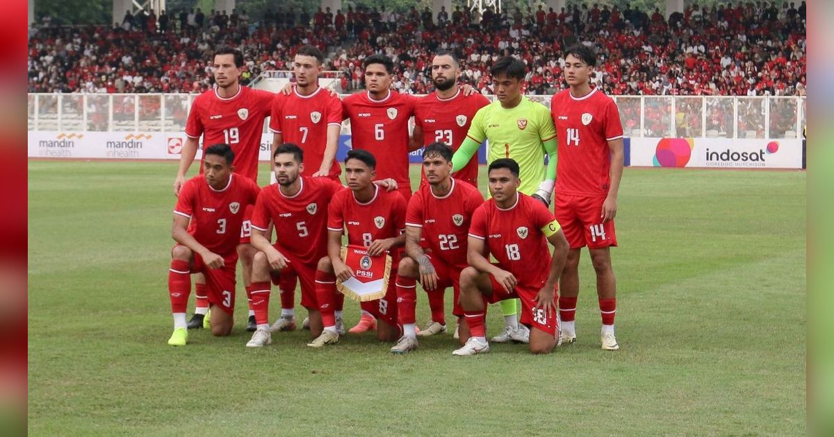 Duduk Sebelahan sama Bestie Seangkatan 91, Begini Momen Panglima TNI Nonton Timnas Vs Filipina Penuh Ketegangan