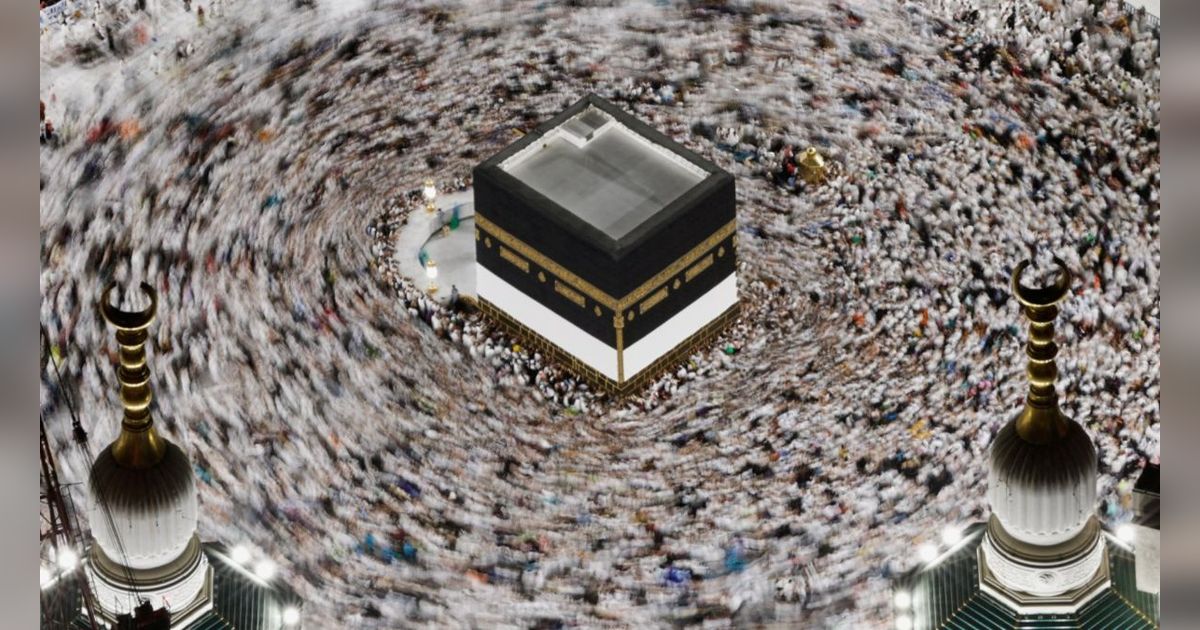 FOTO: Penampakan Jutaan Jemaah Haji Tawaf Mengelilingi Ka'bah di Masjidil Haram