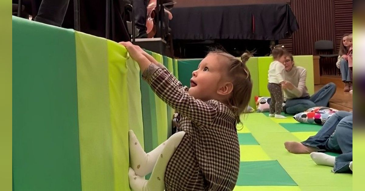Potret Suasana Konser Orkestra Khusus untuk Bayi, Seru Banget!