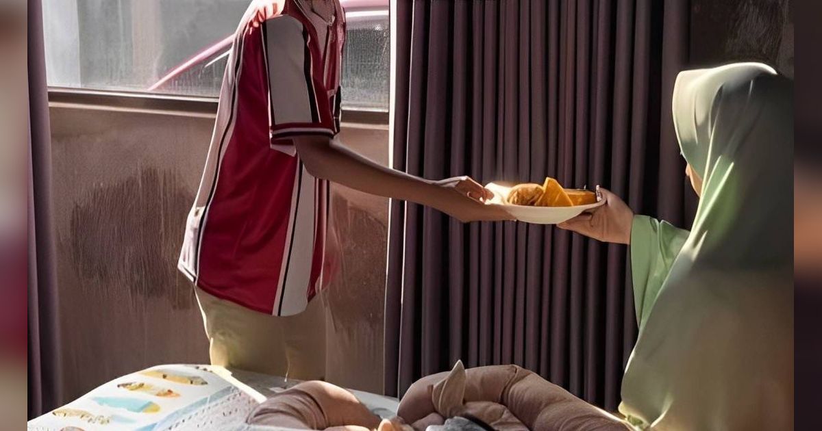 Potret Ayah yang Urus Ibu Pasca Melahirkan Bikin Meleleh Warganet