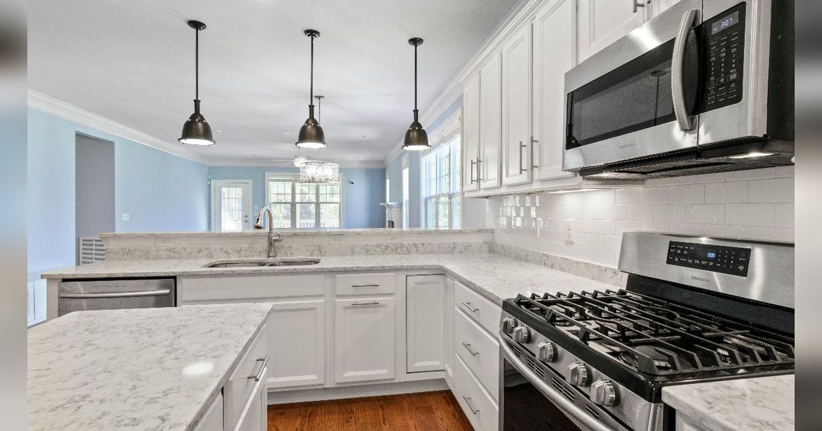 Bukan Pakai Sitrun atau Baking Soda, Ini Trik Bersihkan Noda Lemak di Kompor dengan 2 Bahan Dapur