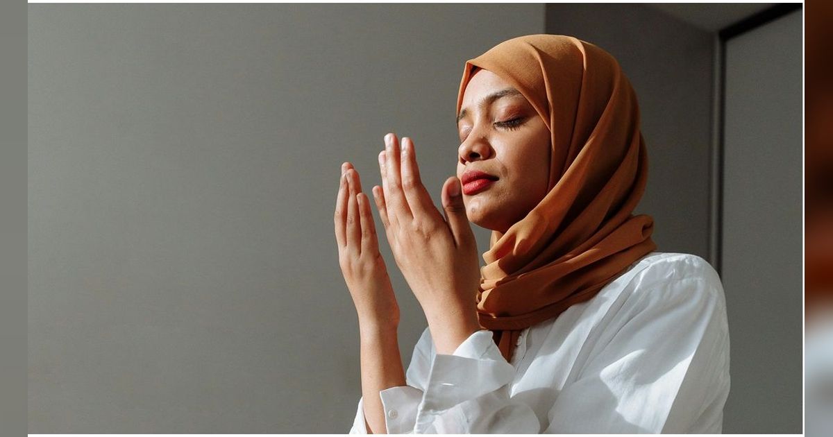 Doa dalam Kesulitan Keuangan yang Mustajab, Lengkap dengan Amalan agar Rezeki Selalu Dilancarkan Allah SWT