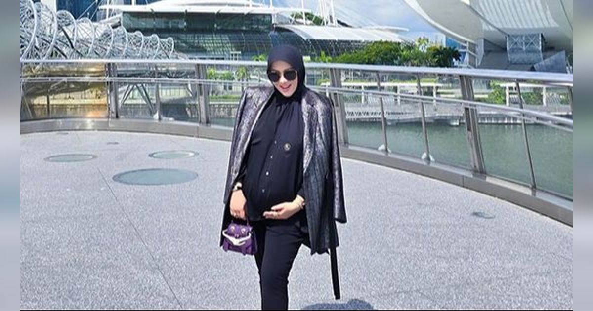 10 Potret Syahrini dengan Baby Bump Makin Besar, Tenteng Tas Rp 2,2 Miliar