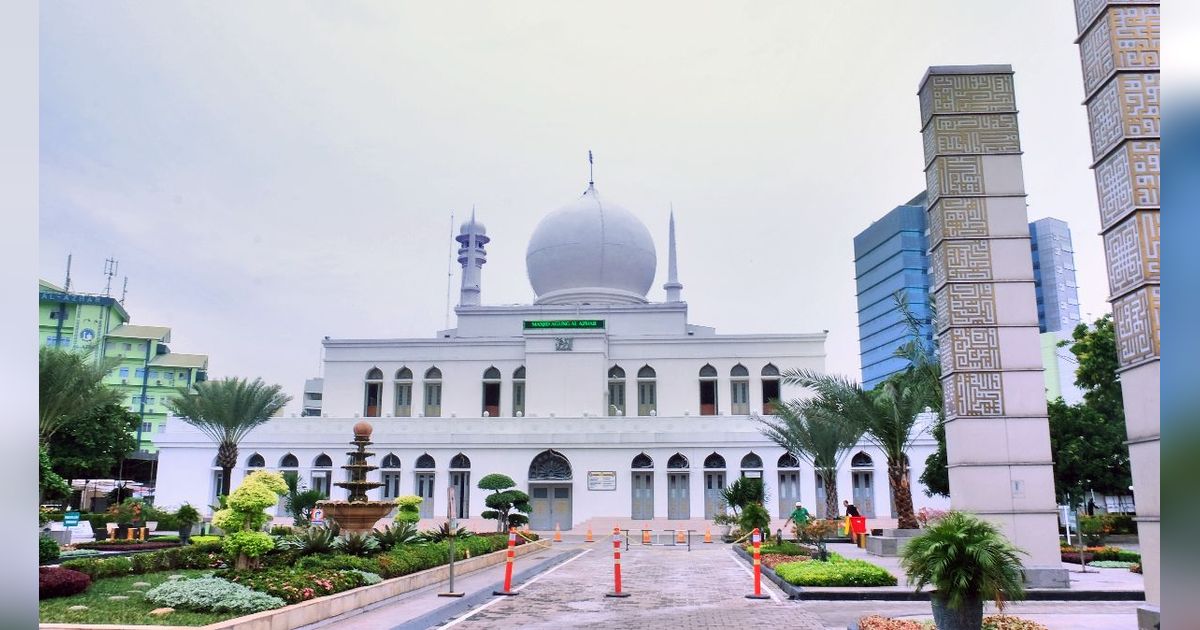 Patokan Hari Wukuf Arafah, Masjid Agung Al Azhar Gelar Sholat Idul Adha Hari Ini