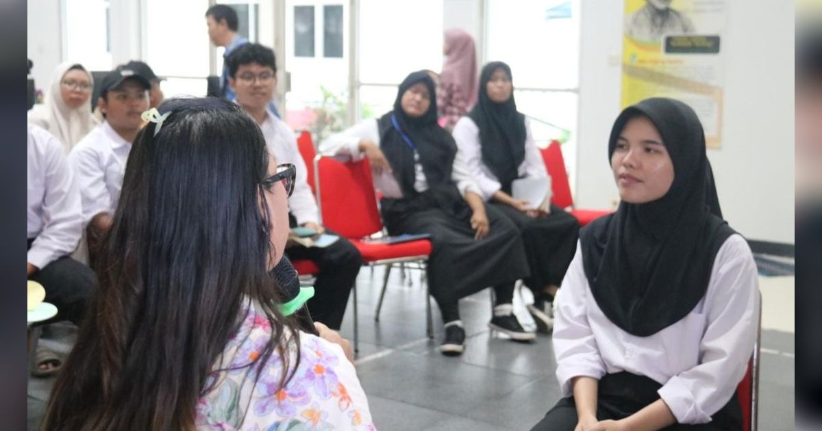 Pelatihan Fotografi & Desain Grafis, Kunci Karir Baru bagi Penyandang Disabilitas Rungu Wicara