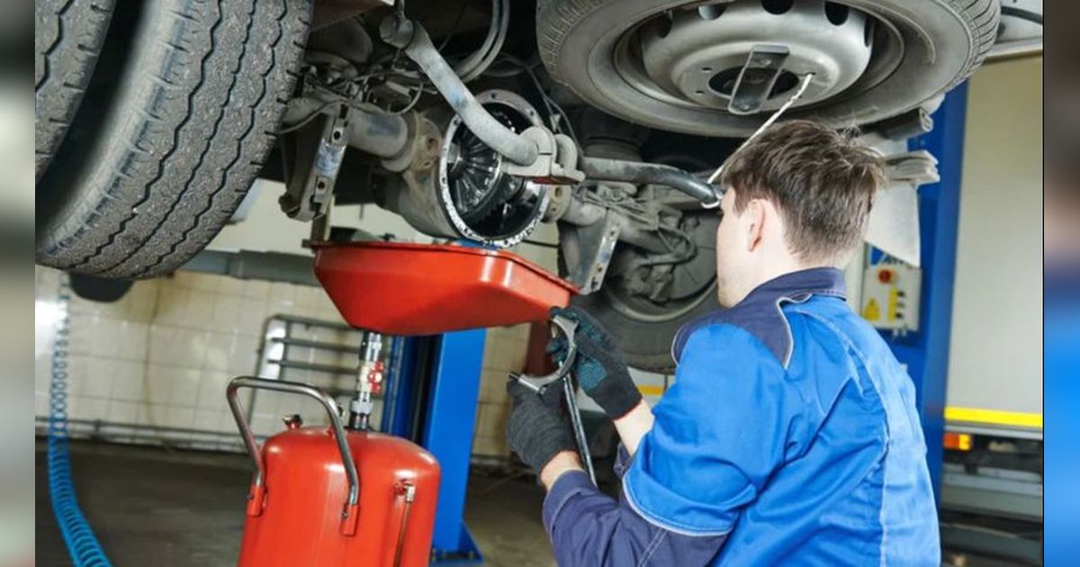 Mobil mengeluarkan bunyi pada gardan karena adanya penyebab tertentu dan ada cara untuk mengatasi masalah ini.