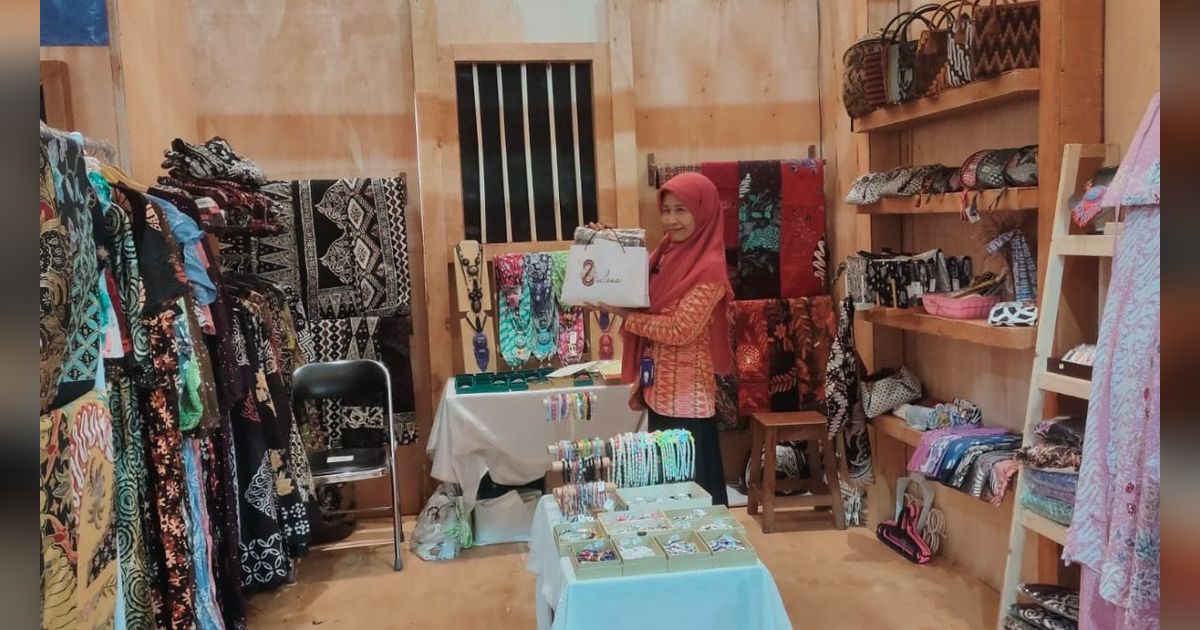 Manfaatkan KUR BRI, Zialova Batik Sukses Bertransformasi Jadi Produsen Fashion Lokal Favorit di Pekalongan