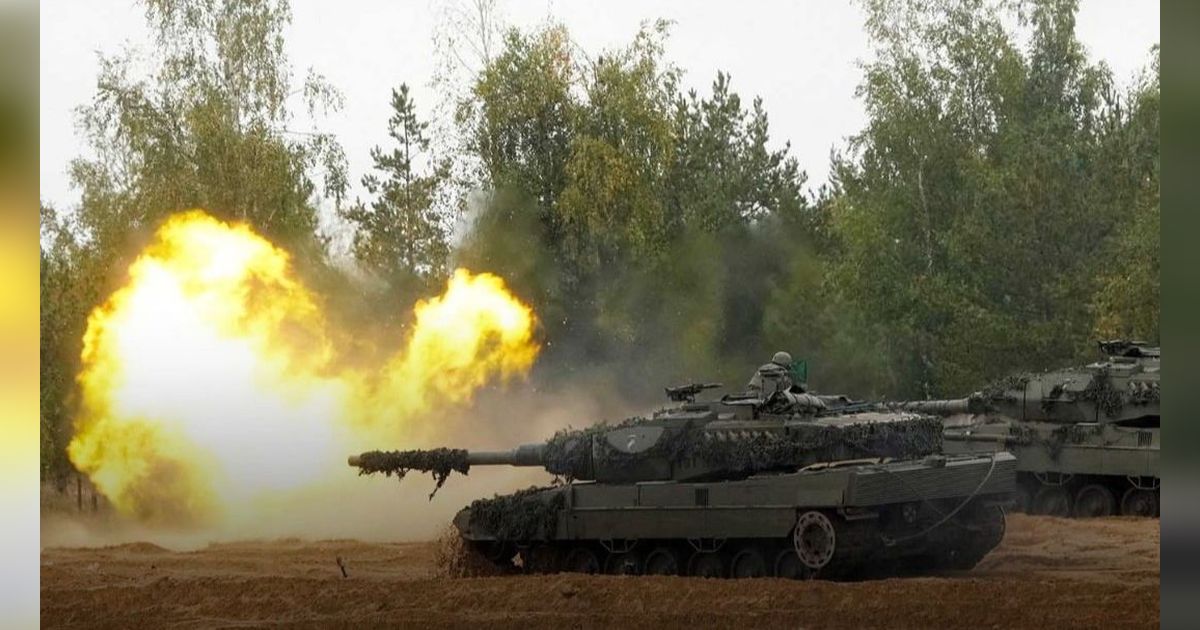 VIDEO: Ketangguhan Tank Leopard TNI AD di Medan Tempur, Boom Uji Lepaskan Tembakan