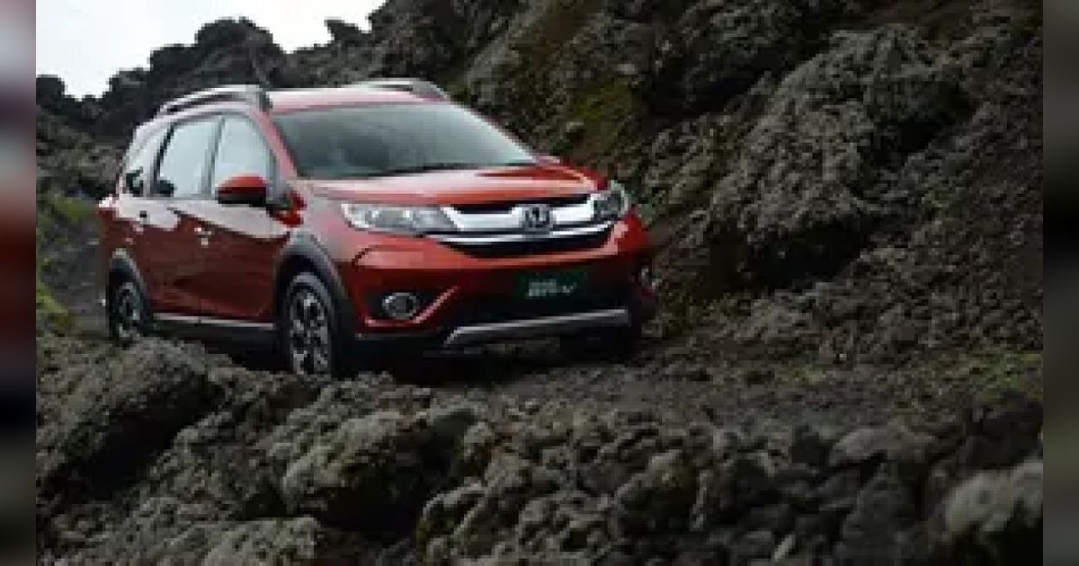 Terlampir di sini adalah berbagai jenis Mobil Crossover, beserta definisi dan contohnya.