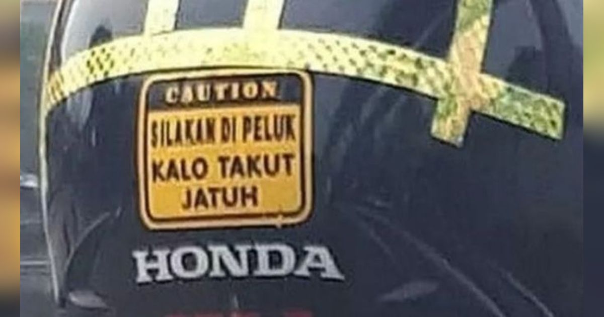 10 Potret Tulisan di Helm Ojol yang Panuh Makna Menohok, Penumpang Auto Tersindir