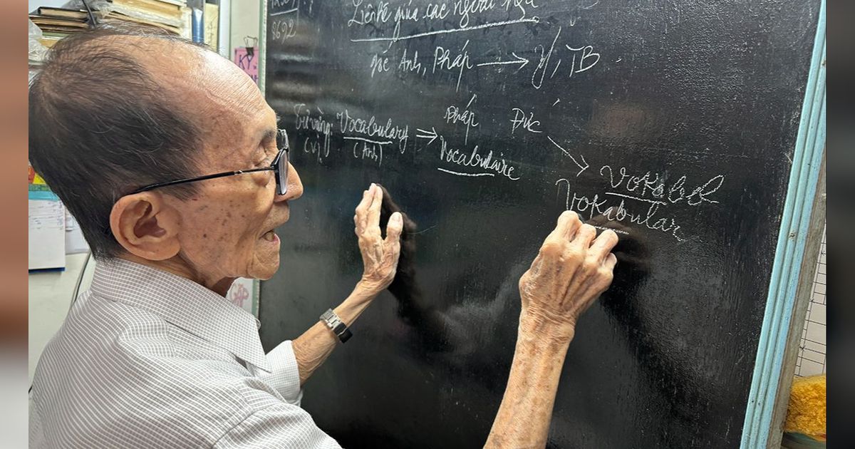 Kisah Kakek Jago 9 Bahasa, Usia 87 Tahun Masih Semangat Belajar Otodidak