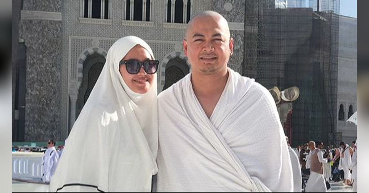 Potret Seleb Pria Jadi Botak Usai Jalani Tahallul Haji, Rezky Adhitya Manglingin