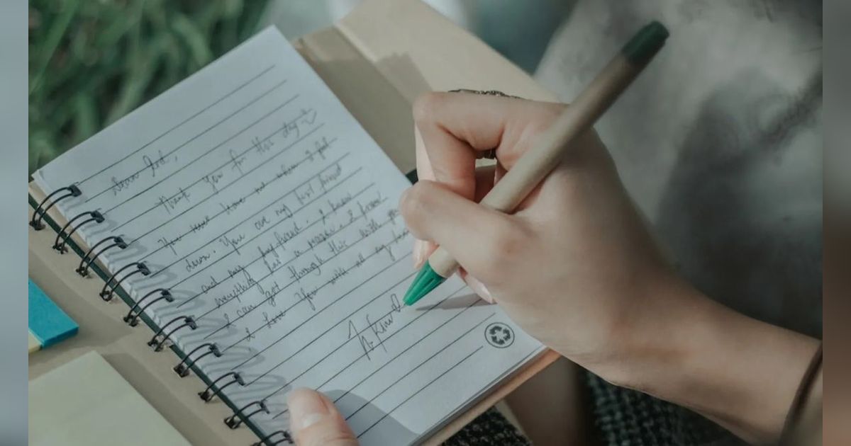 Dikira Dapat Surat Cinta dari Teman Sekelas, Siswa ini Ini Tahan Malu Saat Baca Isinya