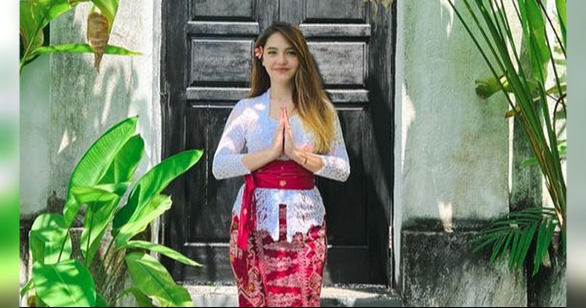 Potret Sosok Juliette Angela, Penyanyi Keroncong Jebolan Indonesian Idol yang Dituding Dekat dengan Anji