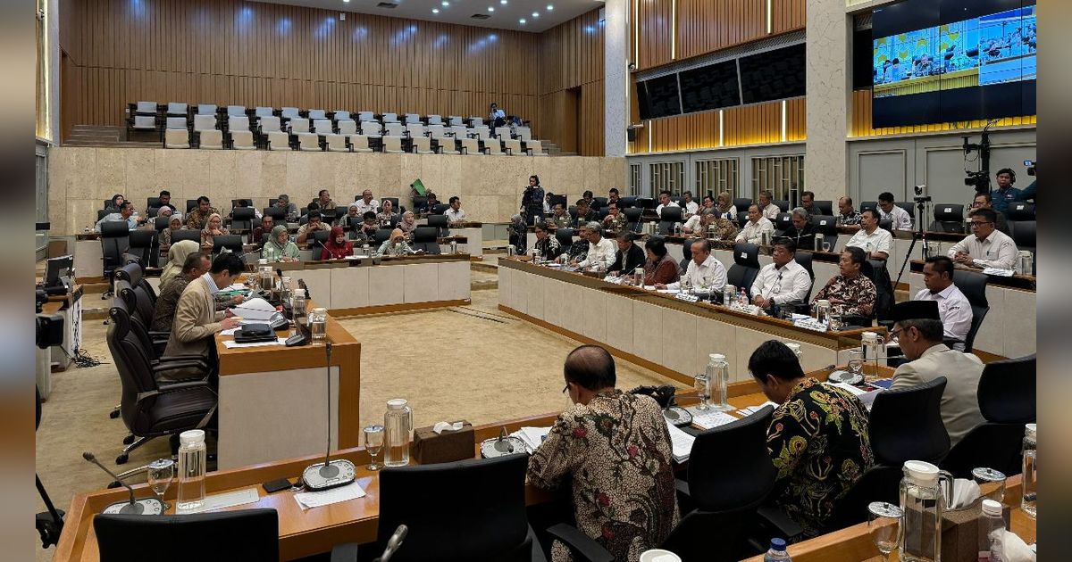 VIDEO: Debat Anggota Komisi X PKS 'Marah-Marah' Sampai Nunjuk Depan Anak Buah Jenderal