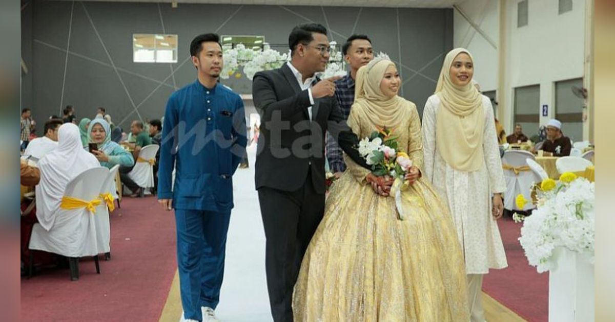 Cerita Pasangan Kecelakaan Sebelum Resepsi Pernikahan, Tetap Senyum Meski Pakai Troli Untuk Naik ke Pelaminan