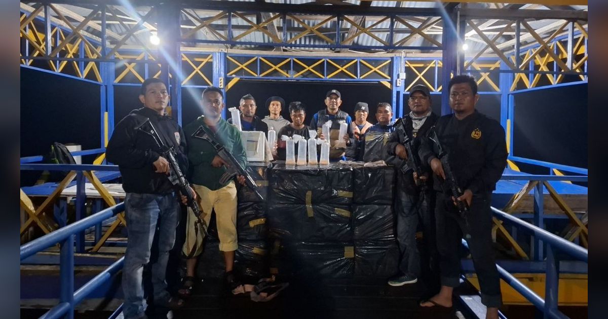 Geledah Speedboat Mencurigakan, Polisi Temukan Benih Lobster Senilai Rp20 Miliar