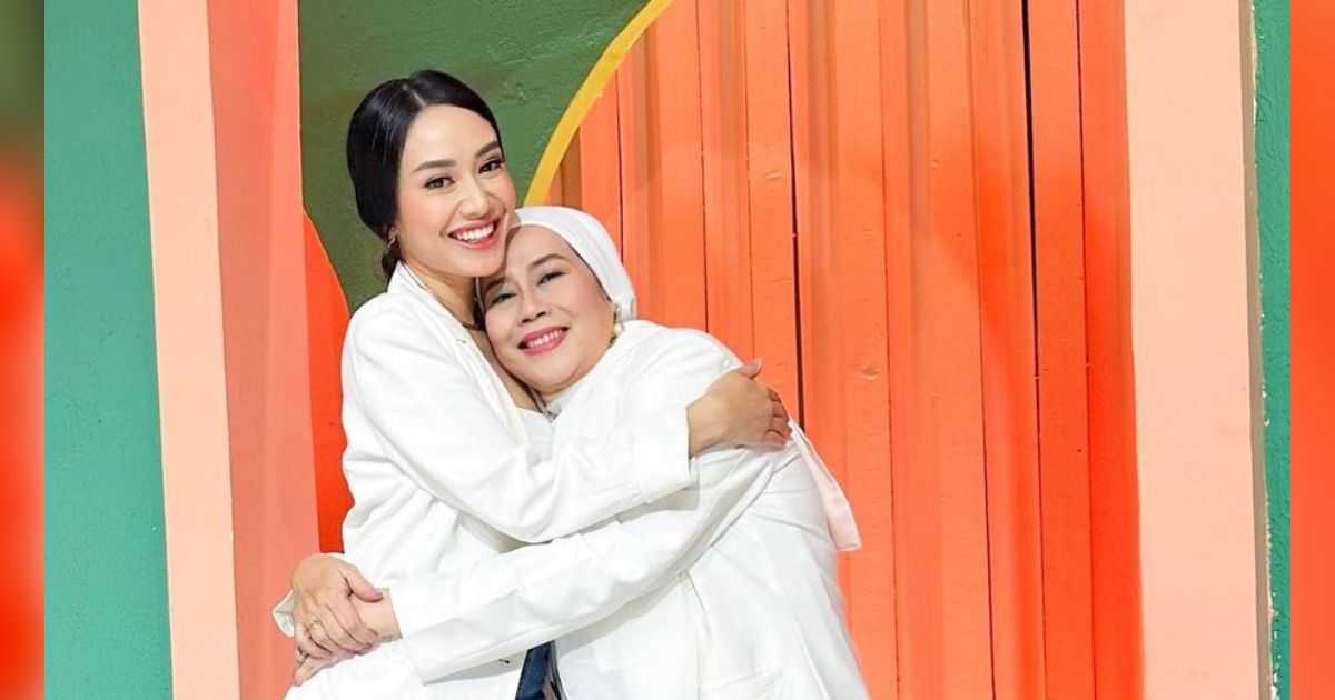 Bak ke Anak Sendiri,  Dewi Yull Suka Chat ke Menantunya Minta Jatah Skincare