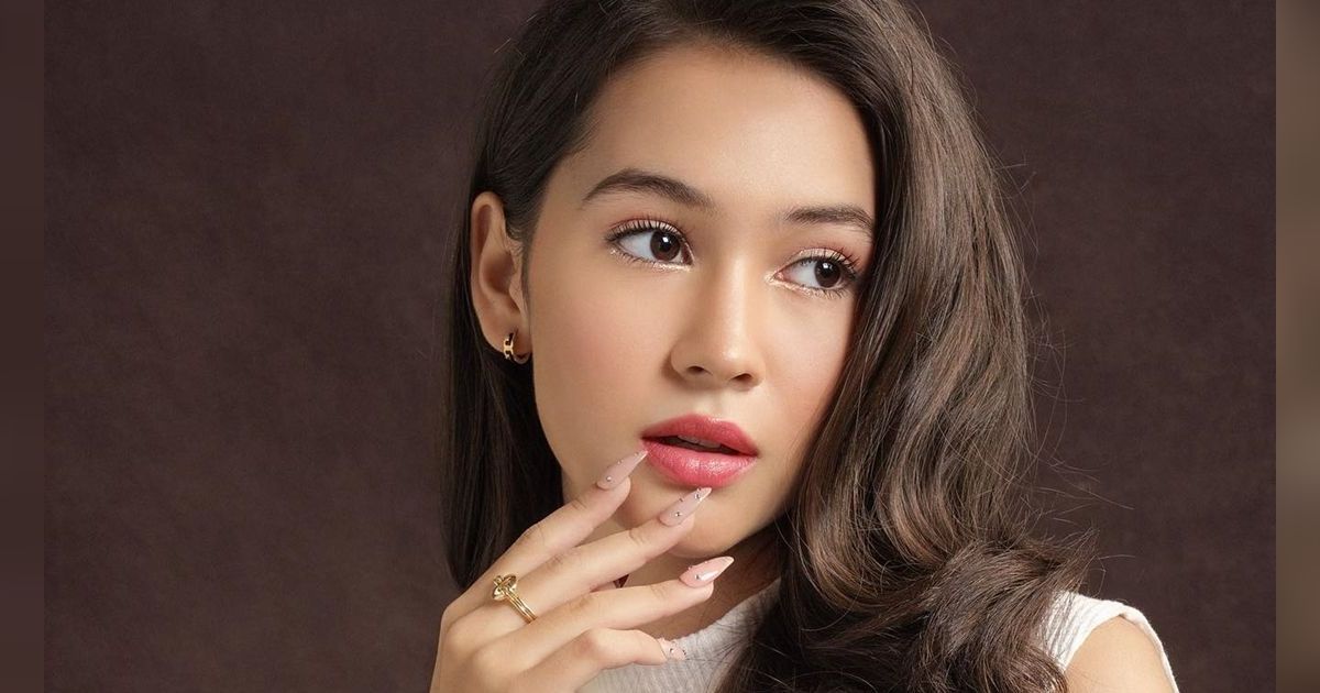 8 Potret Kebersamaan Sandrinna Michelle dan Sang Ibu, Kini Diisukan Kembali Berseteru