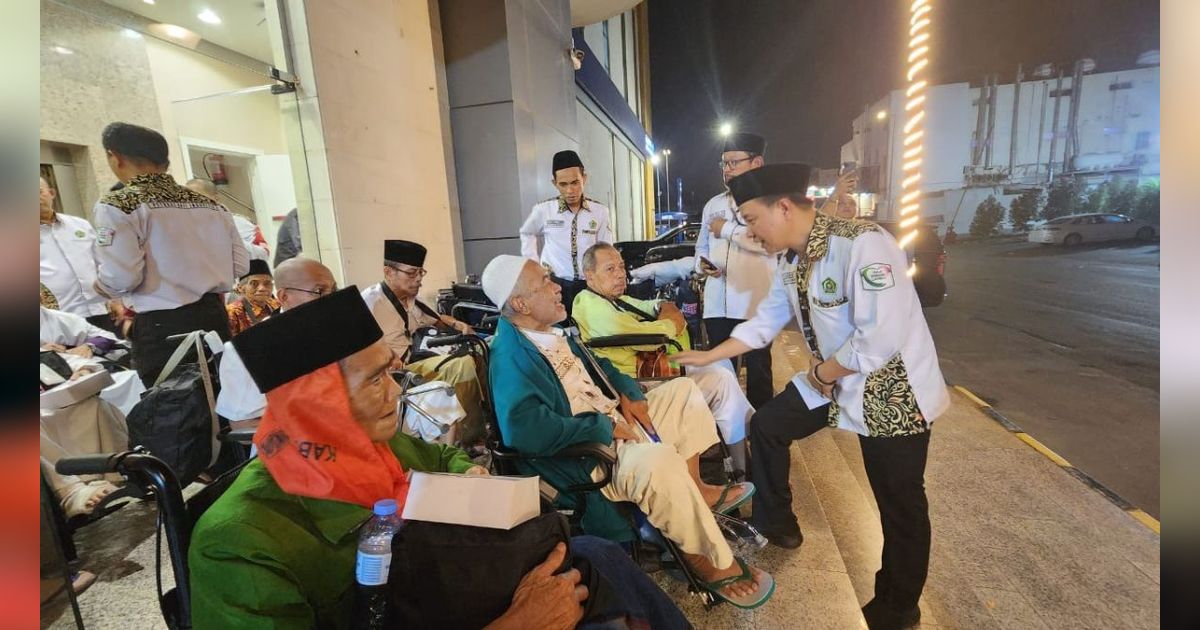Penuh Haru, 300 Jemaah Safari Wukuf Kembali Bergabung dengan Kloter di Hotel Mekkah