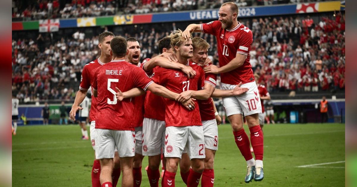 FOTO: Tahan Imbang Inggris, Gol Dahsyat Hjulmand Jaga Asa Denmark Lolos 16 Besar Euro 2024