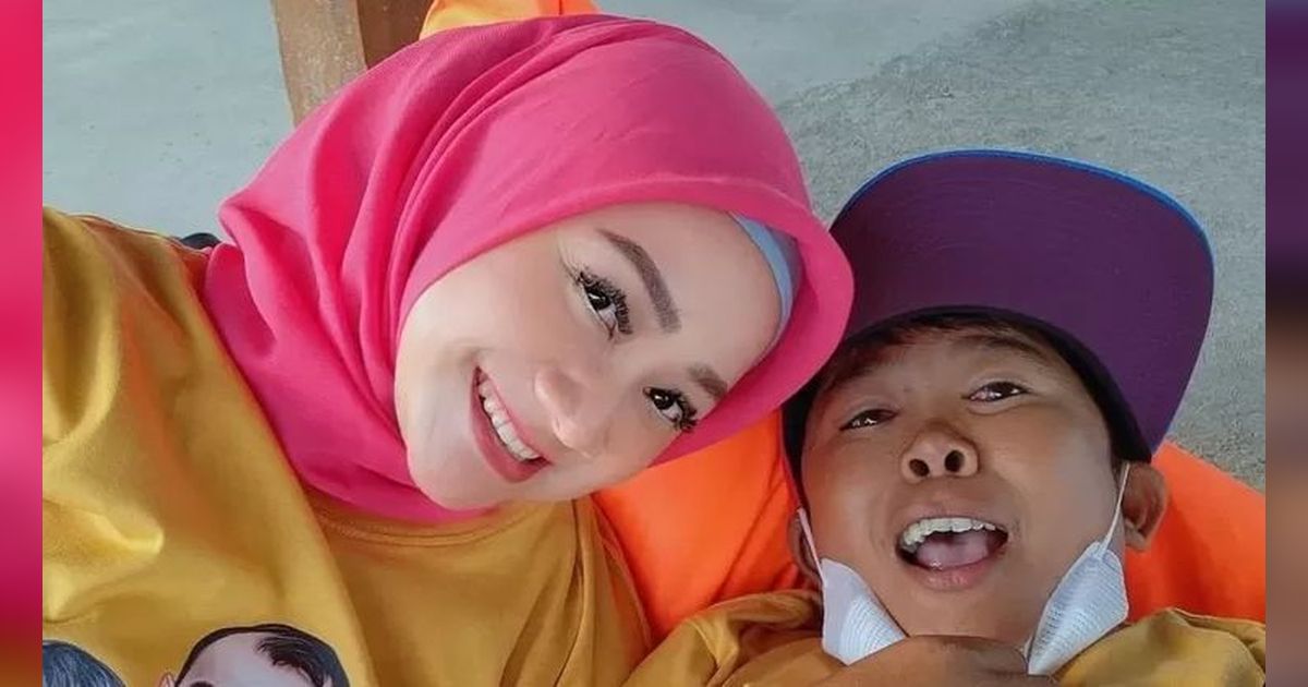 Klarifikasi Isu Kebutaan, 8 Potret Wenty Eri Istri Baru Komedian Adul Bikin Salfok, Cantik Seorang Selebtok