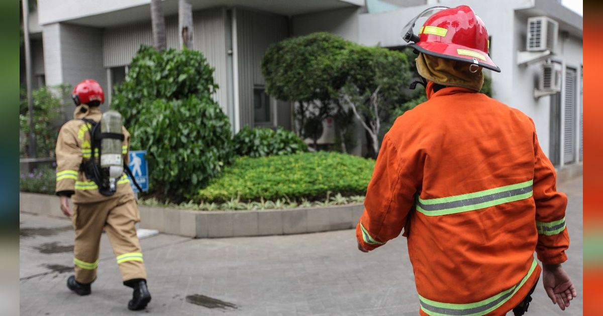 Takut Kena Omel Karena Nilai Rapor 'Kebakaran', Bocah Minta Petugas Damkar Gantikan Ayah ke Sekolah