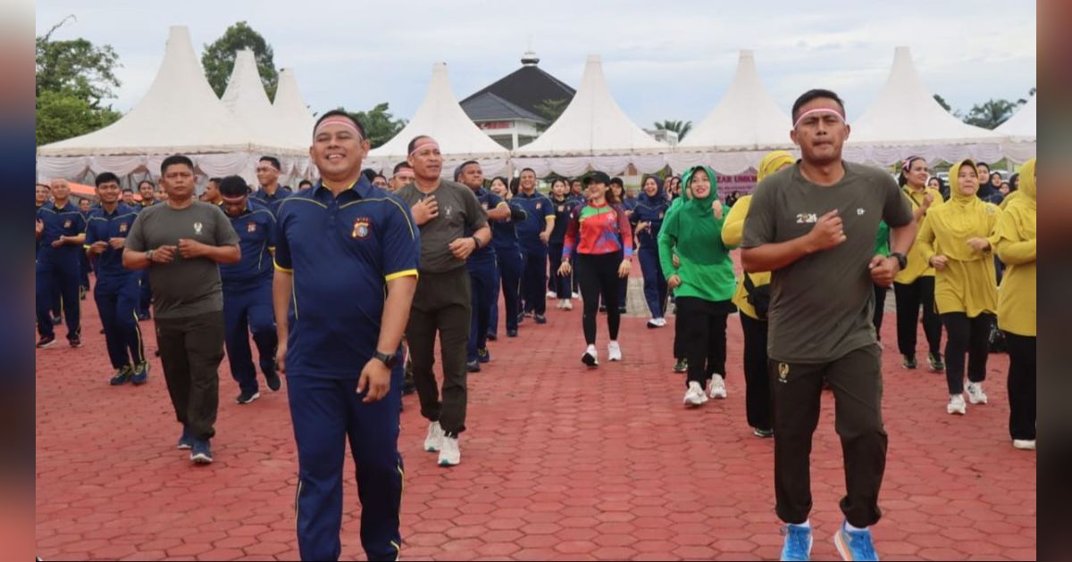 Perkuat Soliditas Jelang Puncak Hari Bhayangkara Ke-78, Polres Rohul Gelar Olahraga Bersama TNI