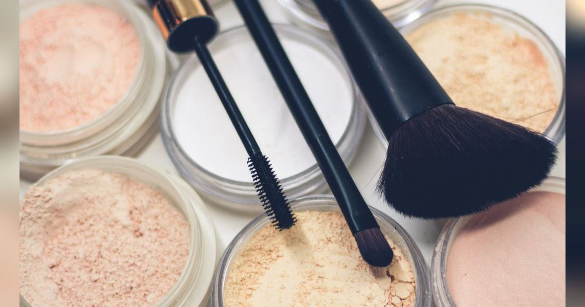 Tampil Flawless Seharian, Ini 9 Rahasia Make Up Tahan Lama yang Wajib Dicoba