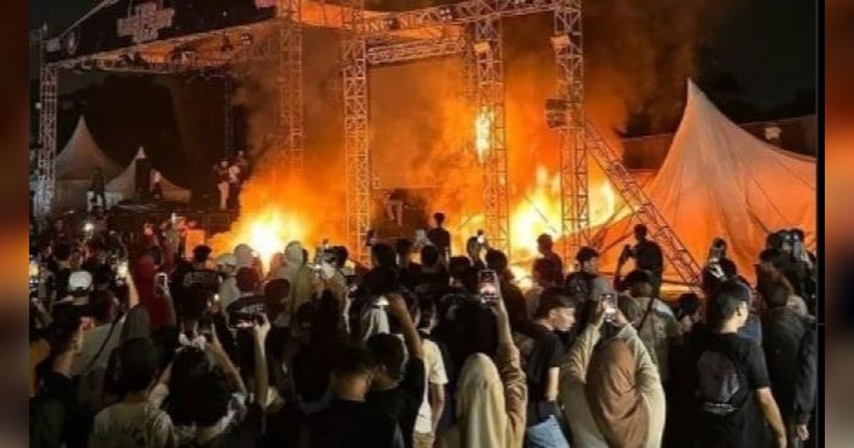 Guyon Waton dan NDX A.K.A. Batal Tampil, Penonton Konser di Tangerang Ngamuk hingga Bakar Panggung
