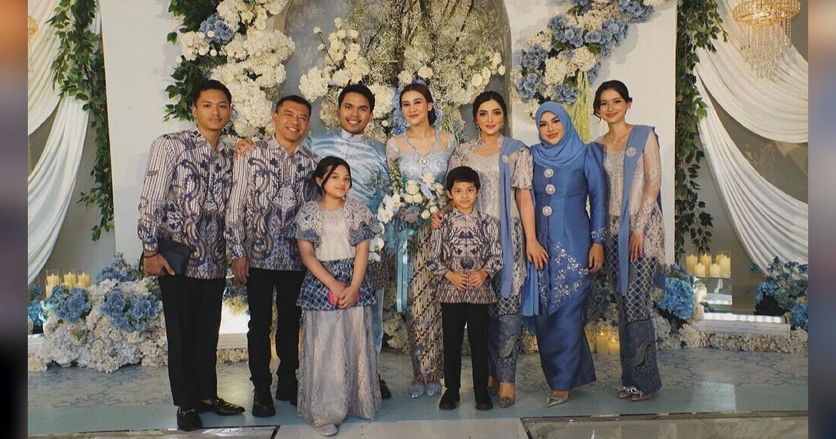 Potret Keluarga Anang Hermansyah dan Ashanty di Pertunangan Thariq Halilintar dan Aaliyah Massaid